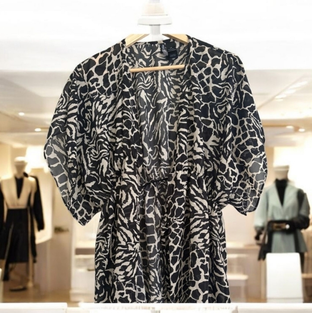 Bisou Bisou Shear Black & Cream Patterned Front Tie Blouse Top Cover Up